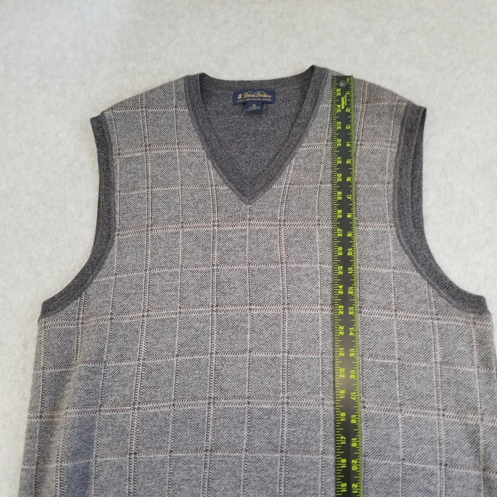 Brooks Brothers Sweater Vest Mens Extra Large Gray Merino Wool Plaid VTG